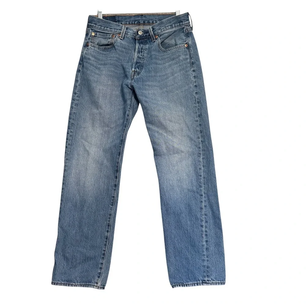 Levi's 501 Original Fit Jeans Mens 31x30 Blue Straight Leg Button Fly Denim